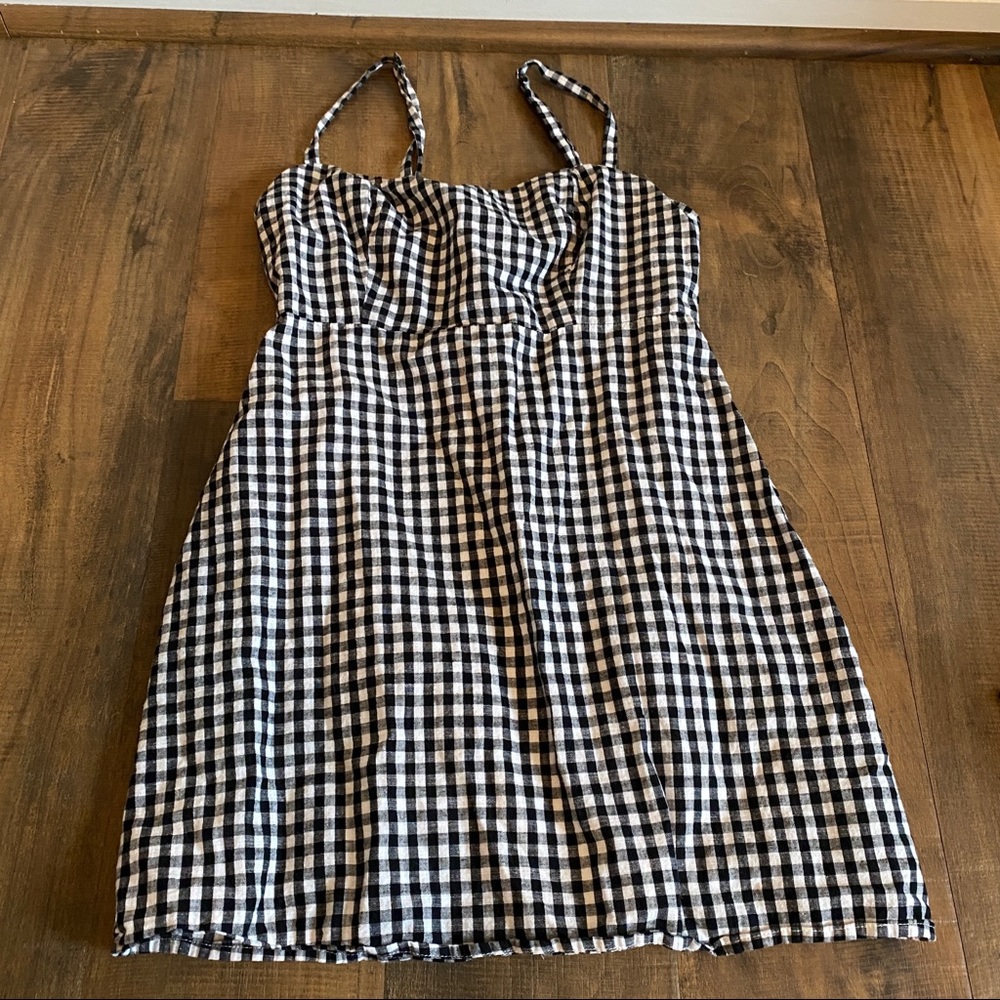gingham dress